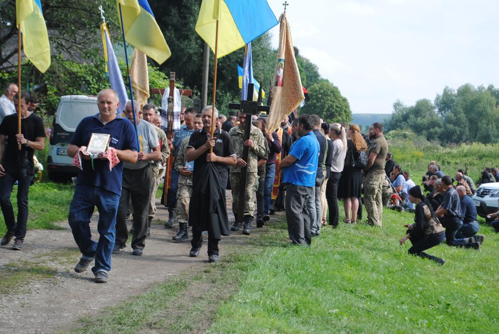 Віддали шану Герою