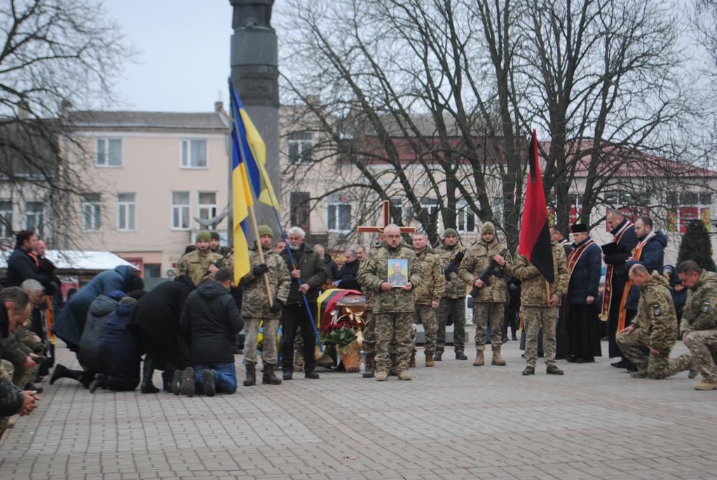 Рогатинська громада прощається з Героєм