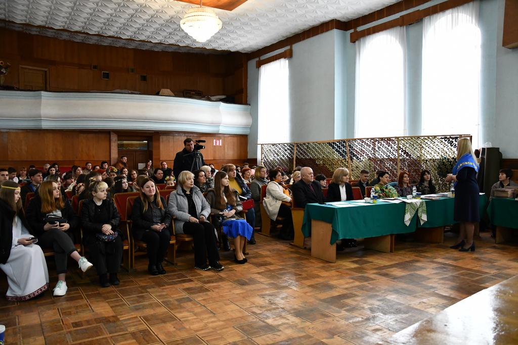 Підсумки: понад 40 учасників стали призерами конкурсу читців-декламаторів «Слово вічне - слово невмируще»