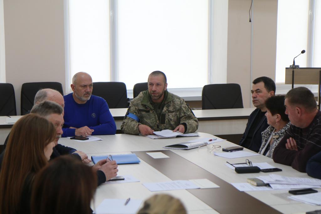 Зустріч командира батальйону Сил Територіальної оборони ЗСУ з членами виконавчого комітету 