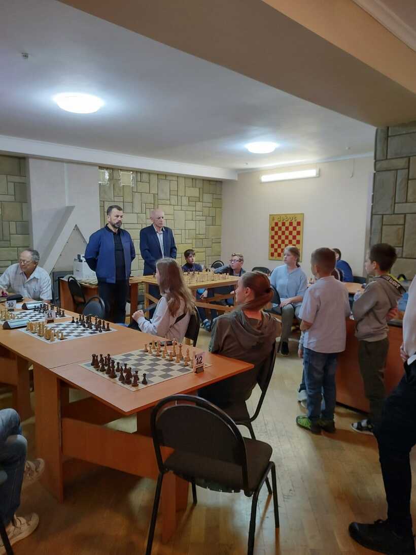 «Під покровом Марії з незламністю захисниць і захисників»