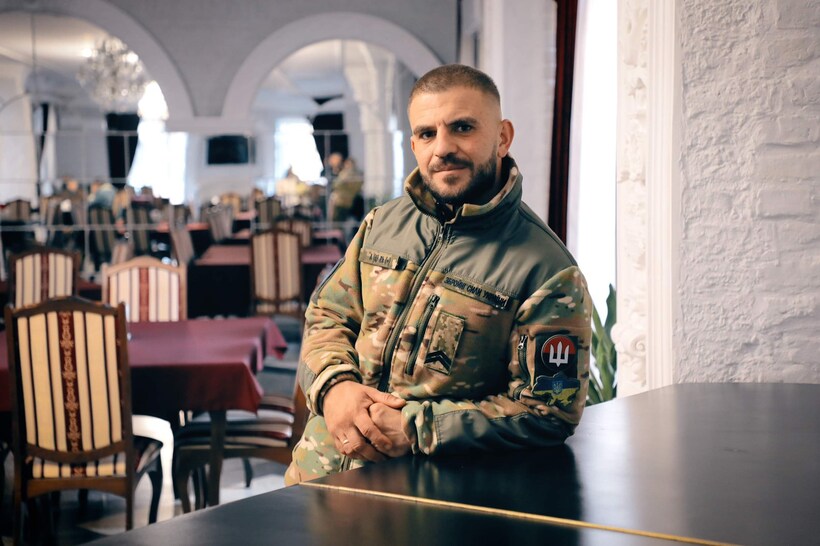 Воїн Роман Осташ повертається додому назавжди