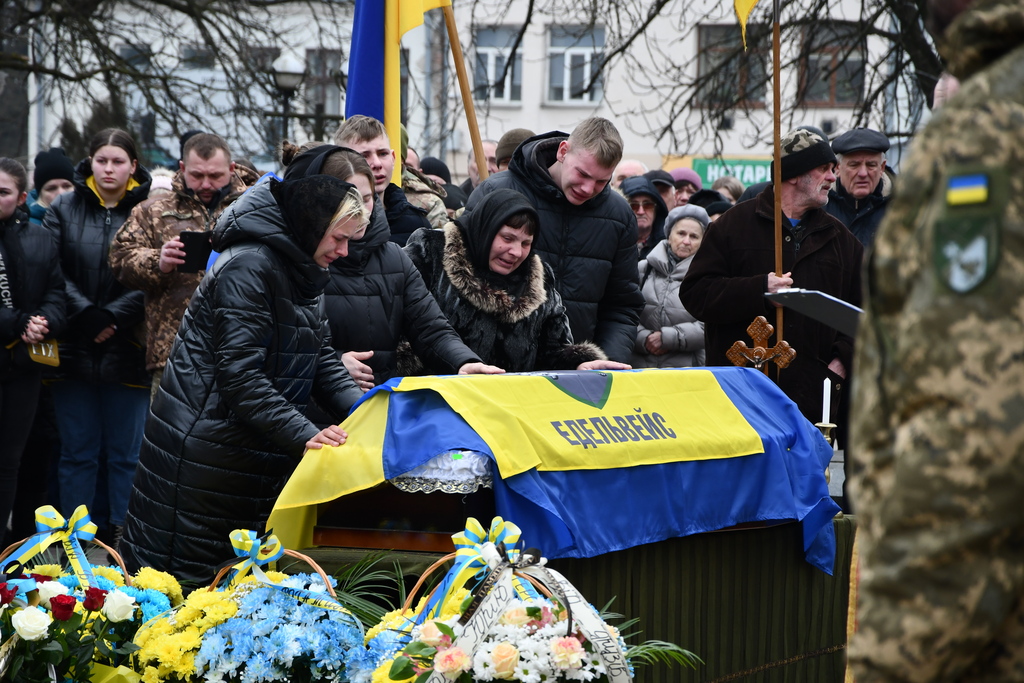 Громада прощається з Героєм