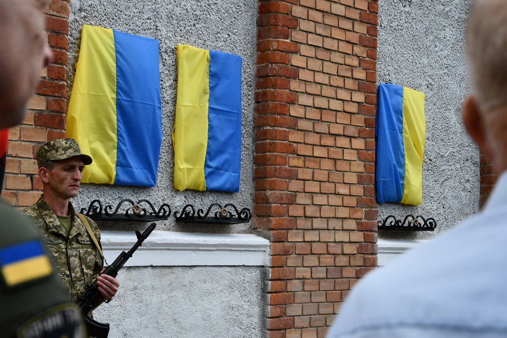 Рогатинський ліцей Братів Рогатинців  вшанував  випускників-Героїв 