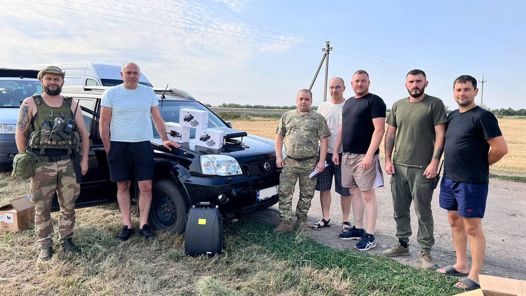 Засобами радіоелектронної боротьби́  - для земляків