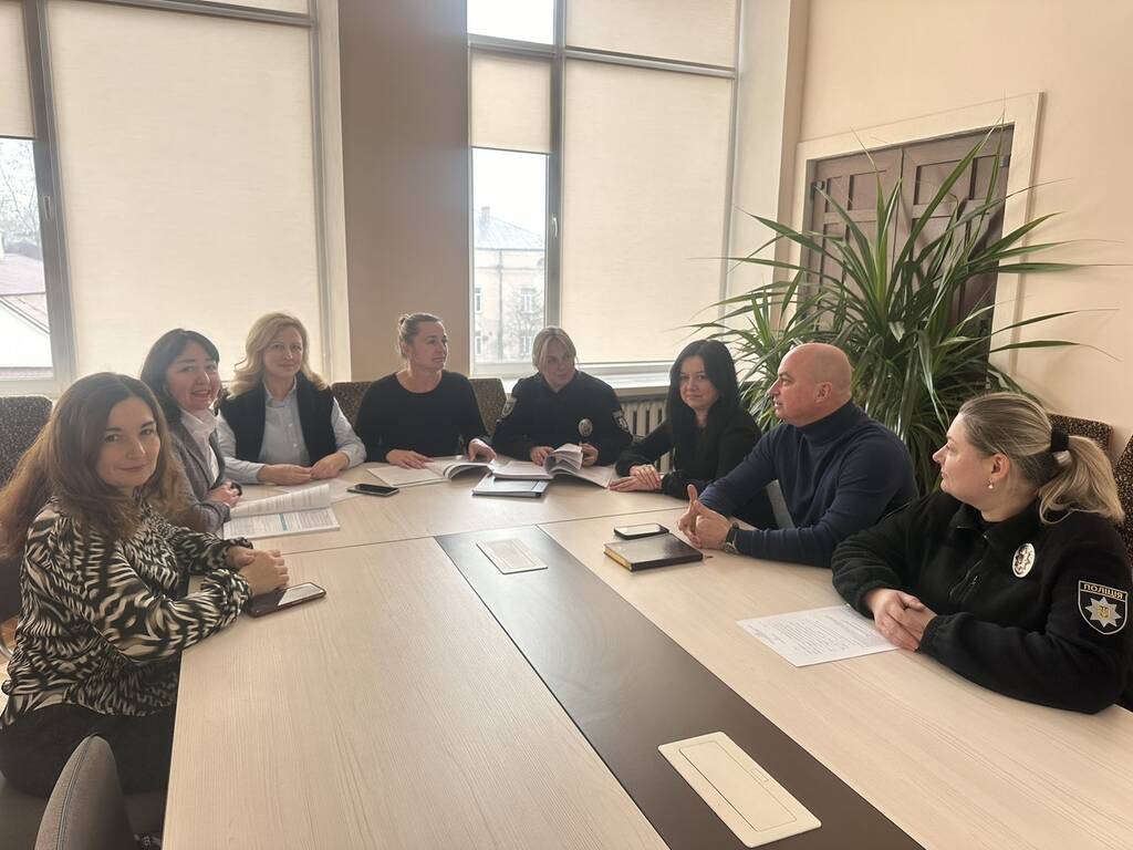 Відбувся круглий стіл «16 днів проти насильства»