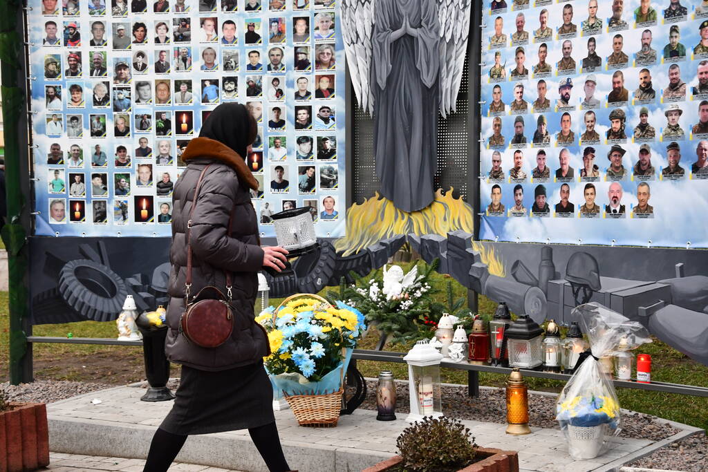 У громаді вшанували загиблих Героїв 