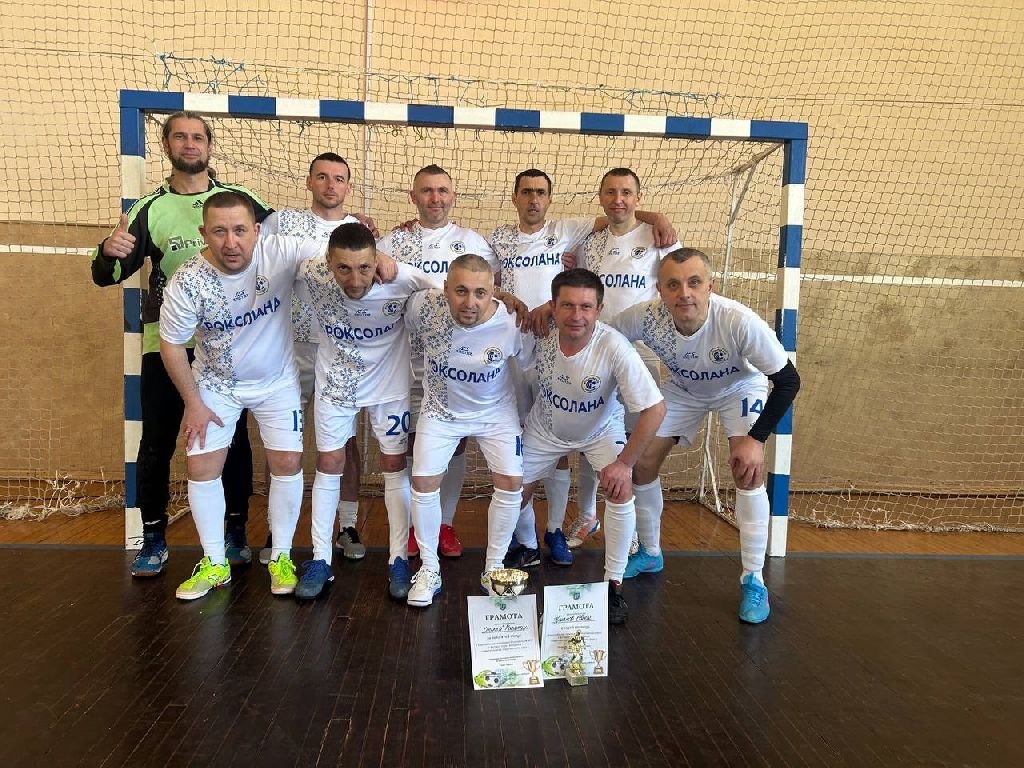 «Опілля» Рогатин – чемпіон! Ветерани футзалу змагалися заради перемоги і підтримки ЗСУ