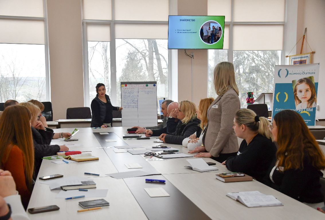 Можливо, саме ваша любов — це те, що змінить чиєсь дитинство назавжди