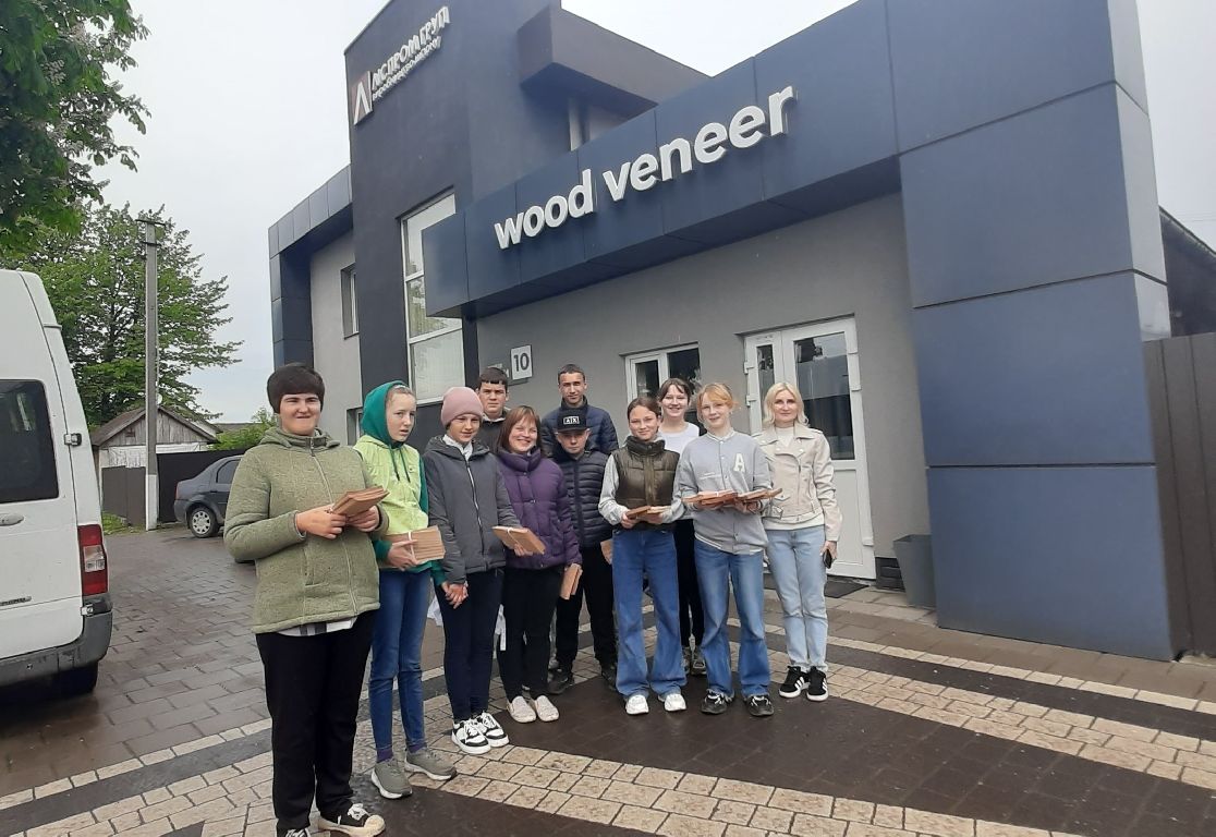 Професіографічні екскурсії для школярів