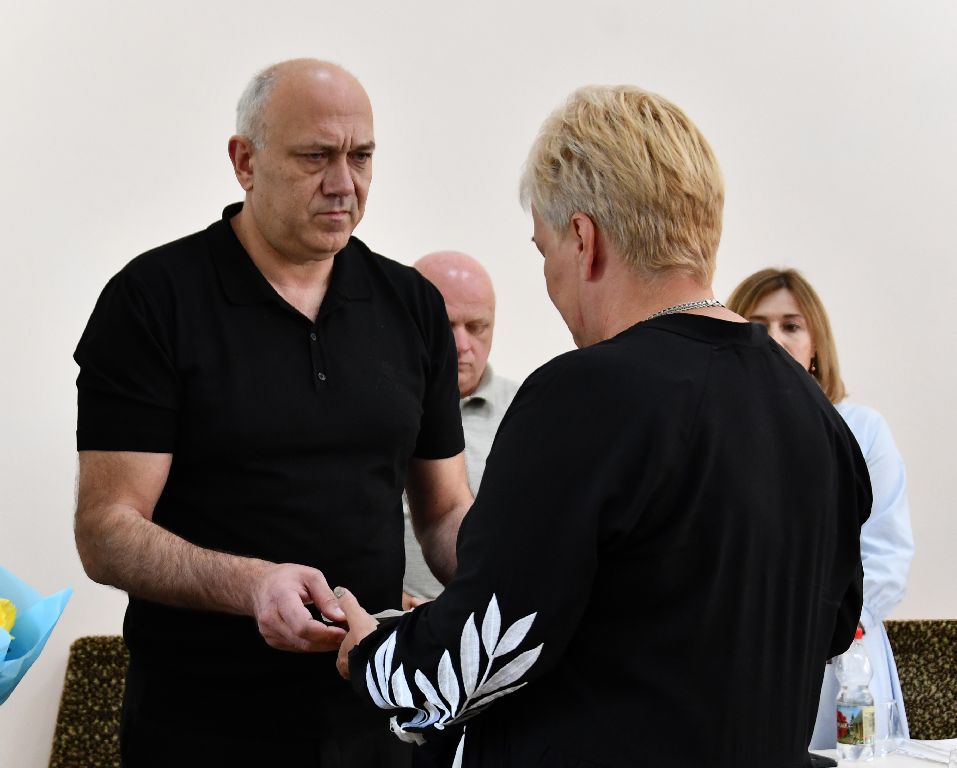 Медаль, яка болить…